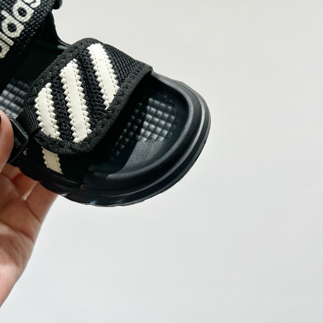 Adidas Velcro children's beach sandals" black"