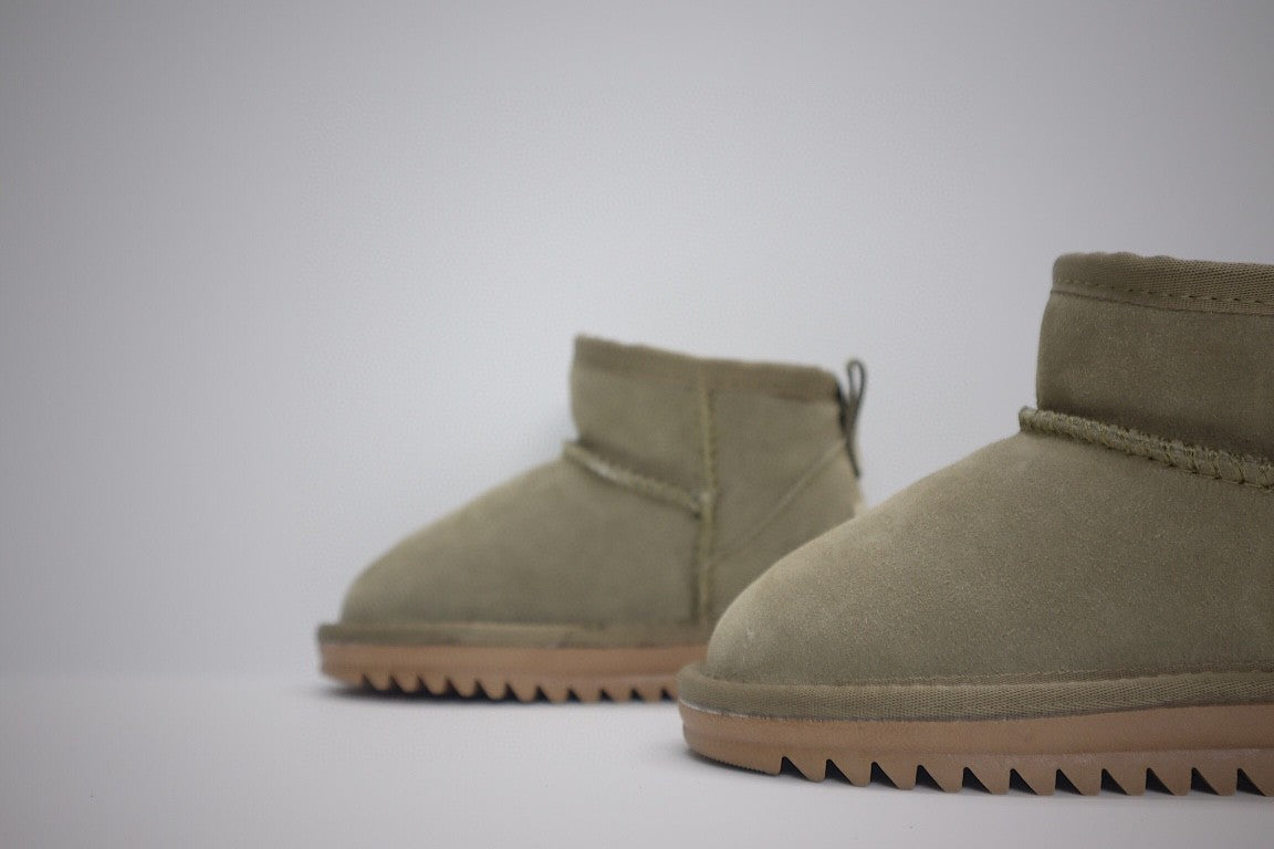 low-top UGG ankle boots" olive green"