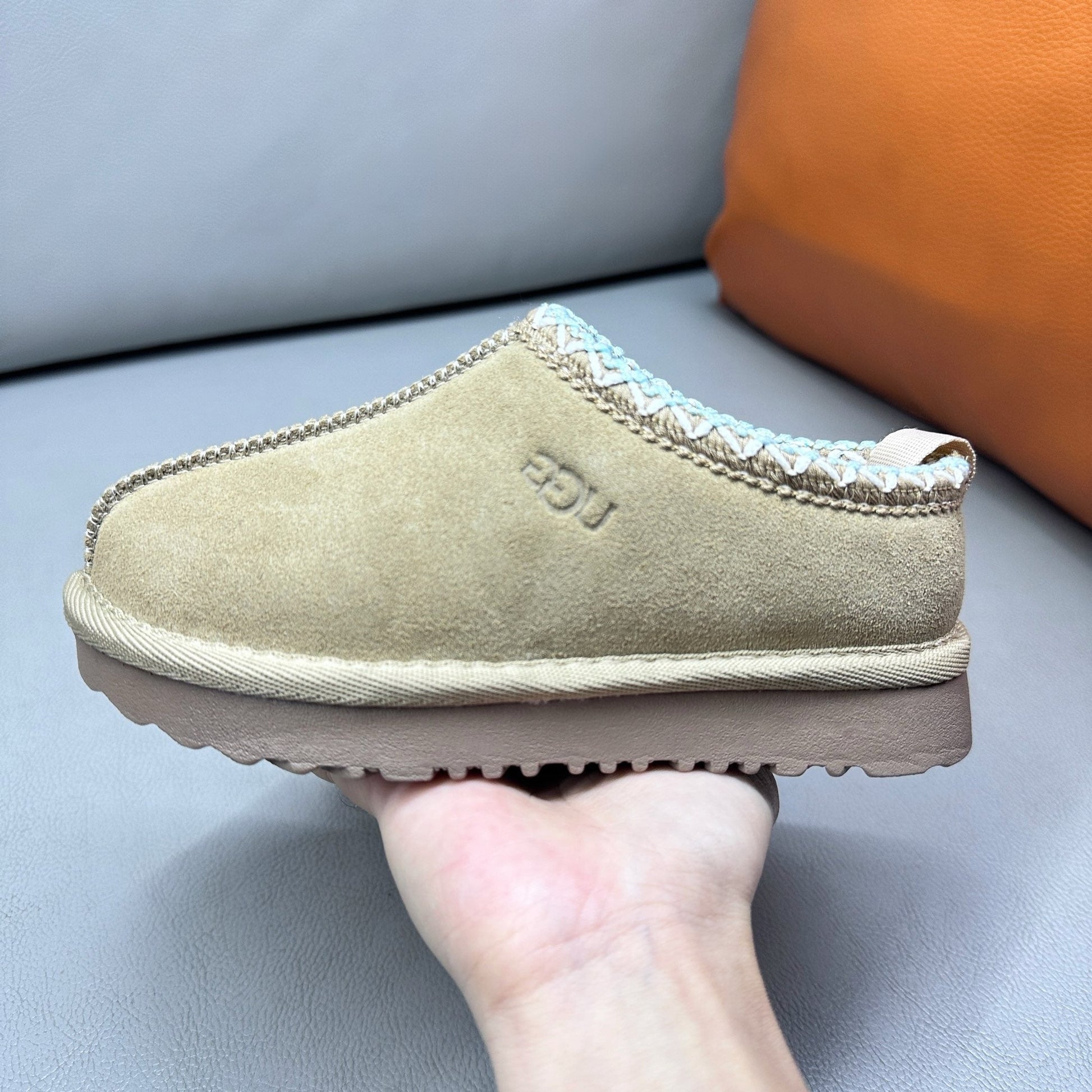 U-GG correct version" light beige"