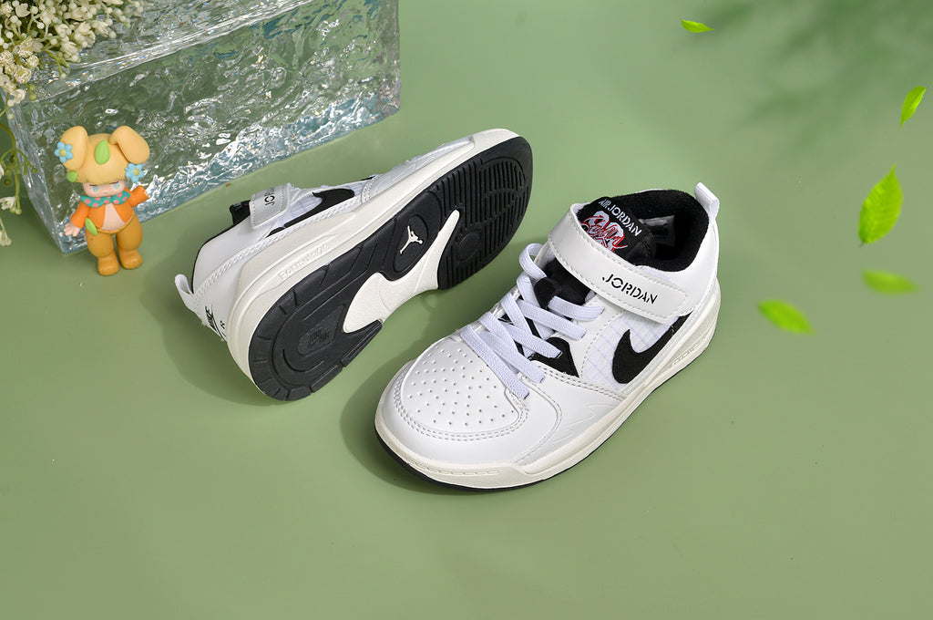 Nike Jordan 90 children's casual shoes" white, black"