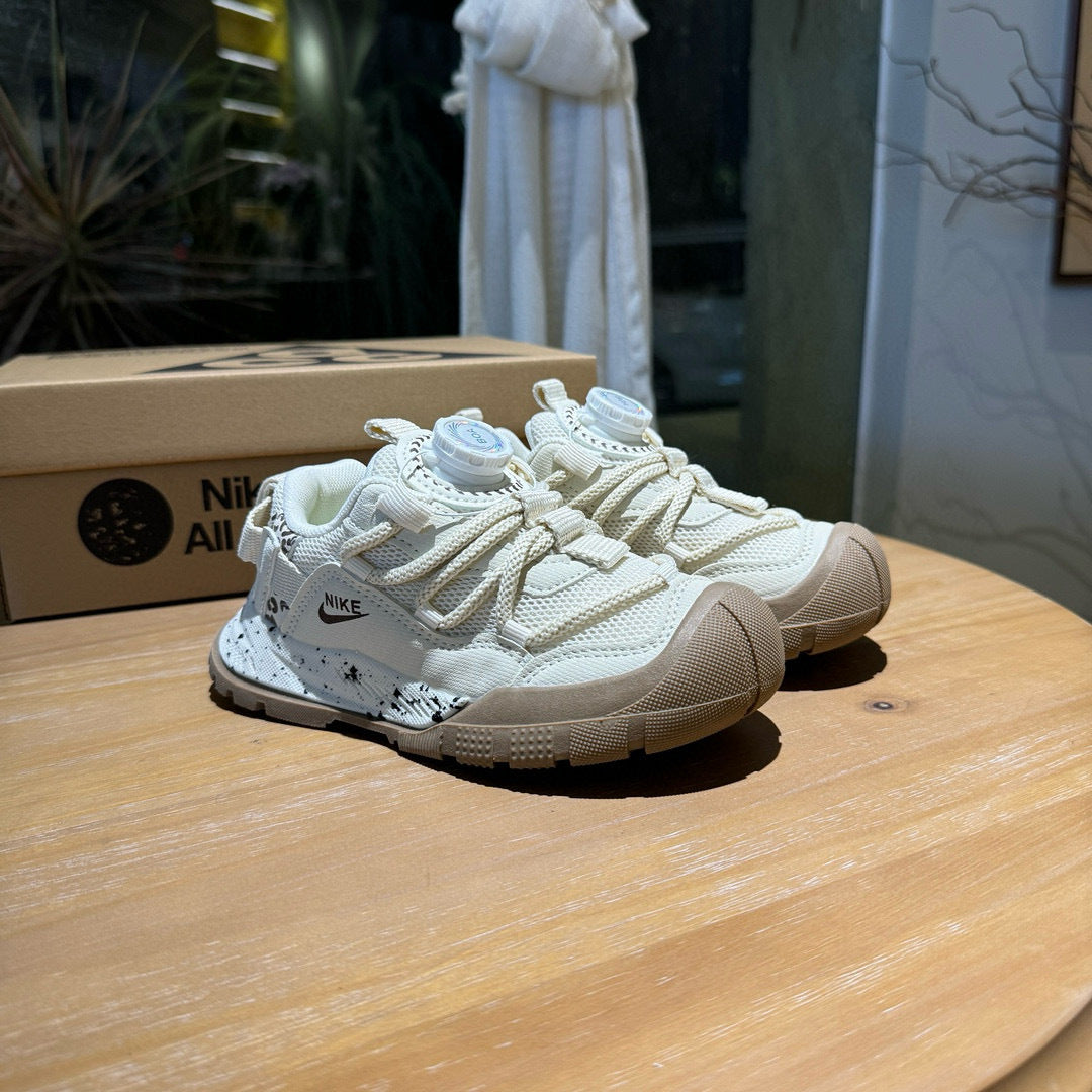 Nike ACG outdoor hiking shoes" white"