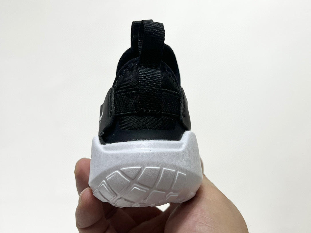 Nike's new barefoot slip" black"