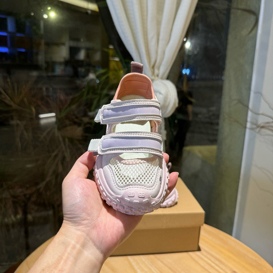 Nike tire bottom Velcro hollow sandals" light cream/ pink, blue"