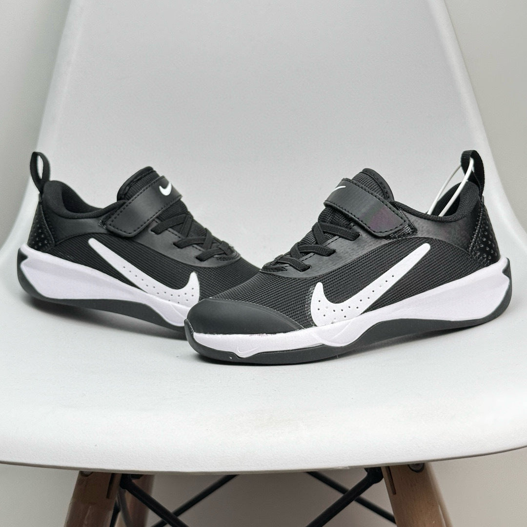 Nike ZOOM Moon Landing Children's Running Shoes" Black"