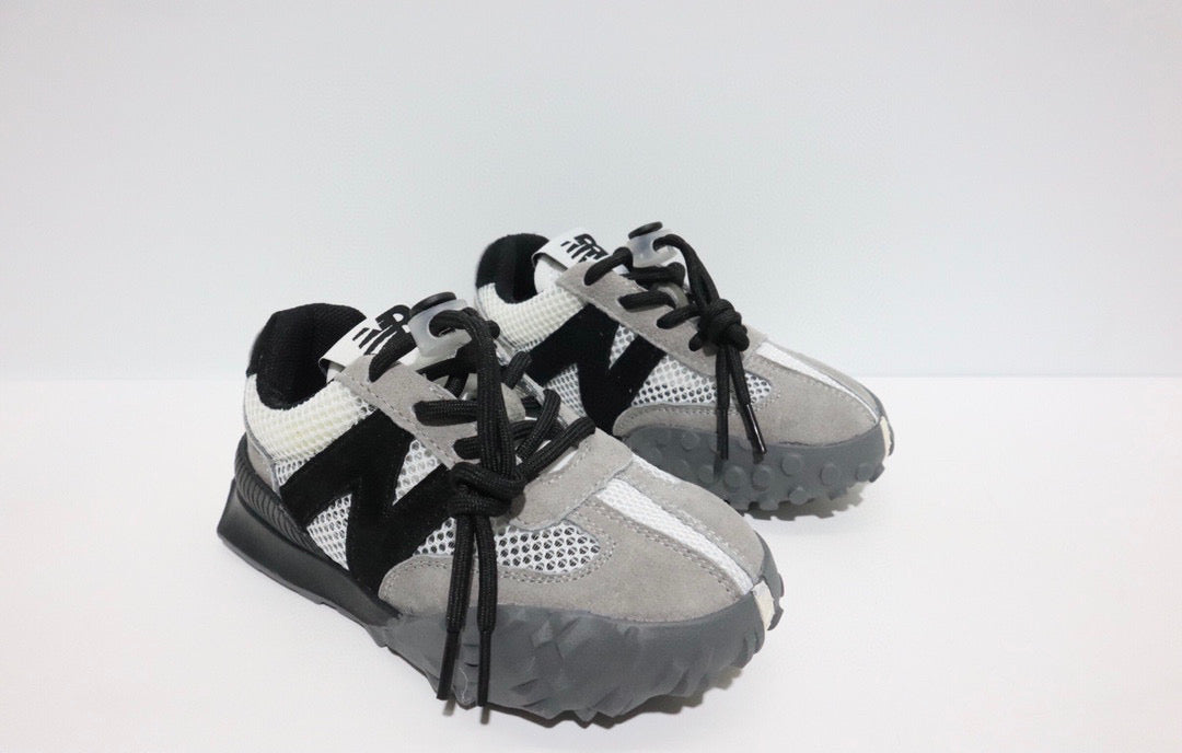 N official website synchronized parallel bars sandals "Gray, black"