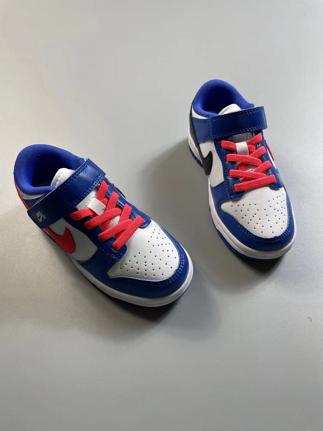 Nike SB single buckle sneakers" white, blue"