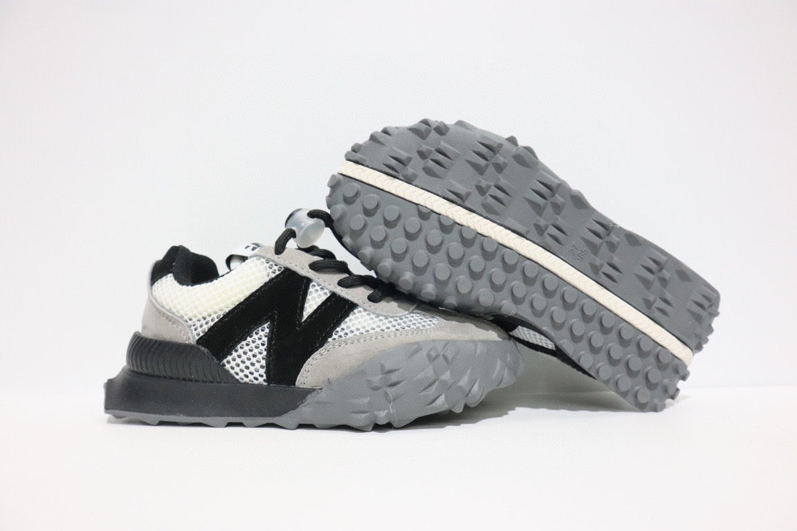 N official website synchronized parallel bars sandals "Gray, black"