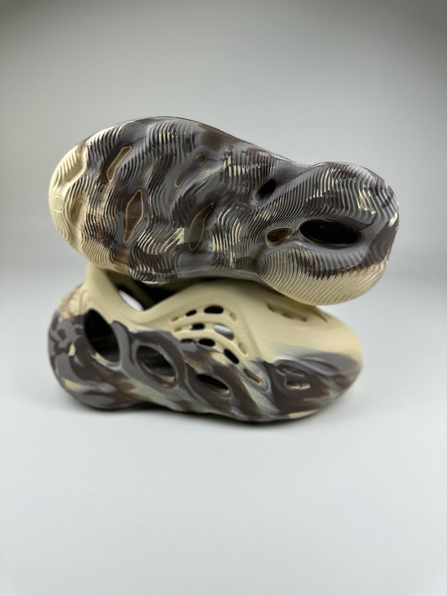 Coconut Crocs" black, cream"