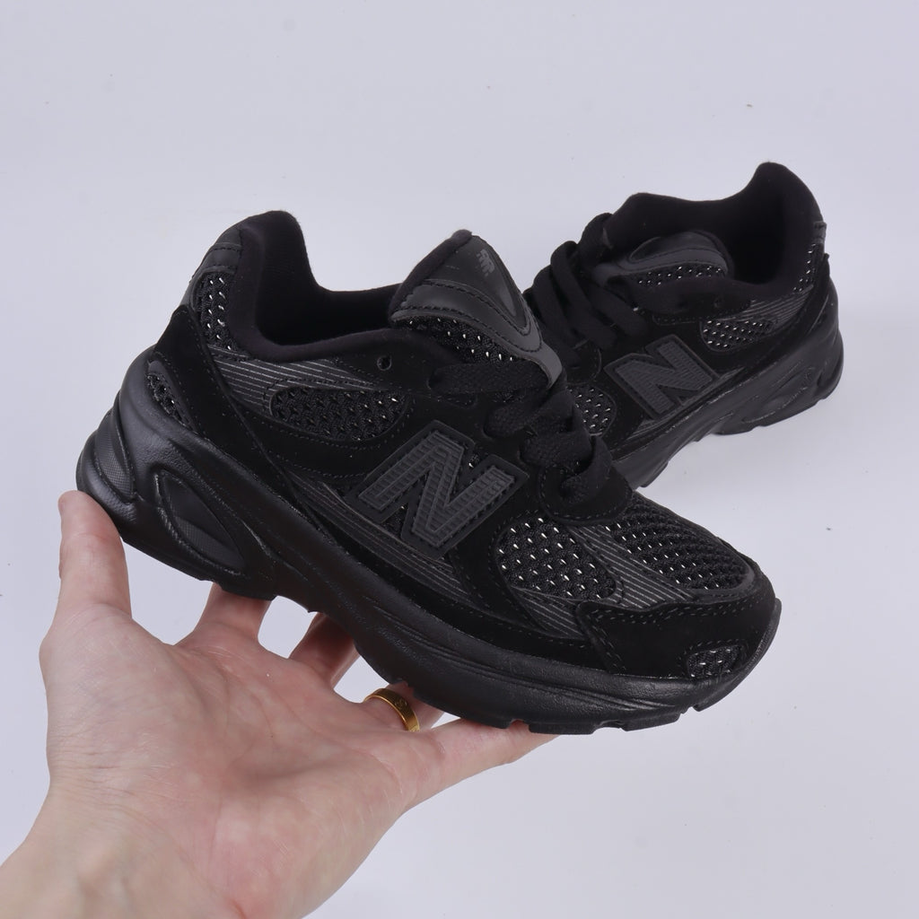 N 2010 children's shoes" Black"