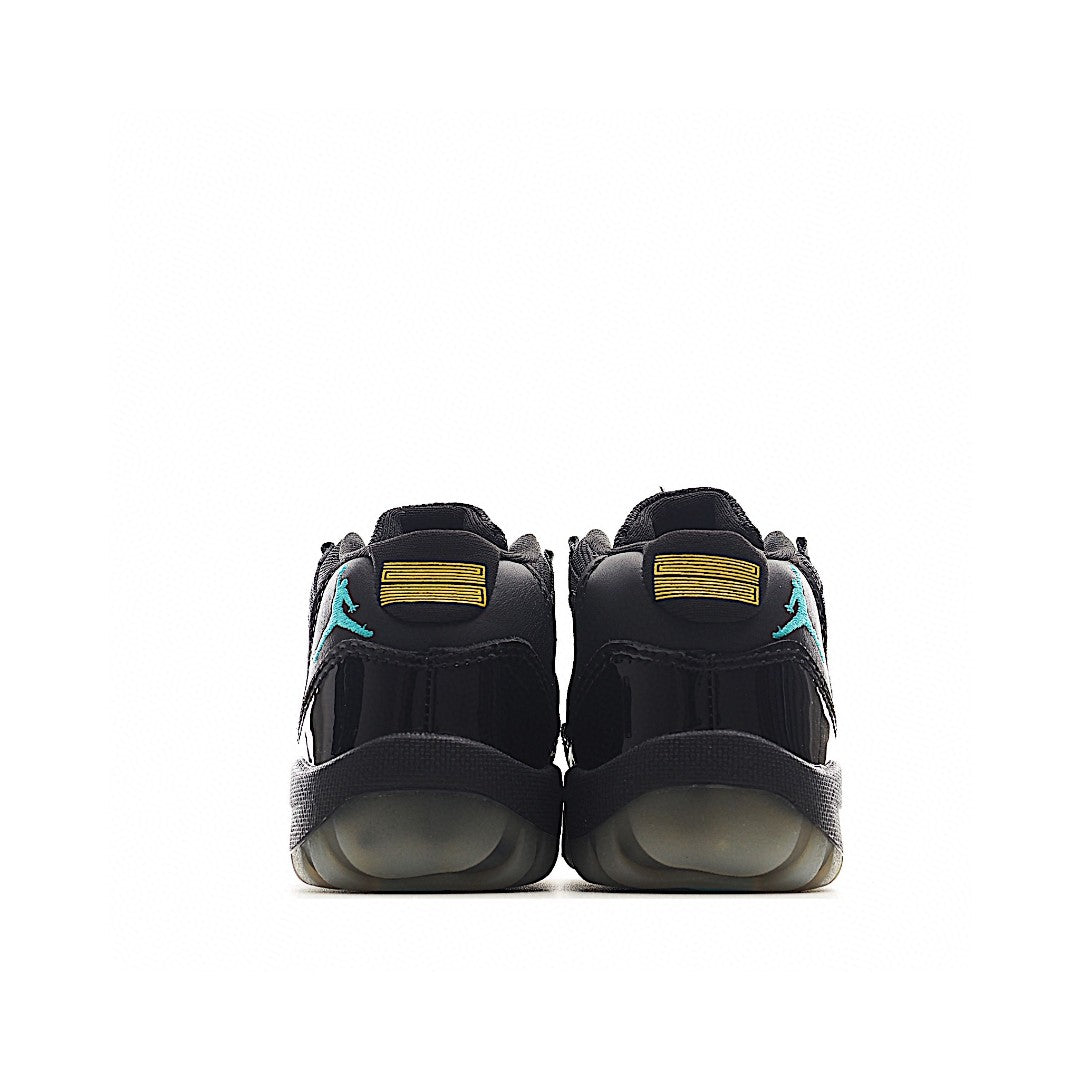 The classic AJ11 is back, mid-top" black"