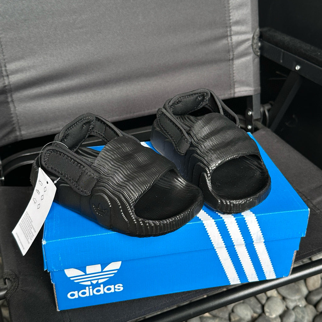 Adidas two-way beach sandals" black"