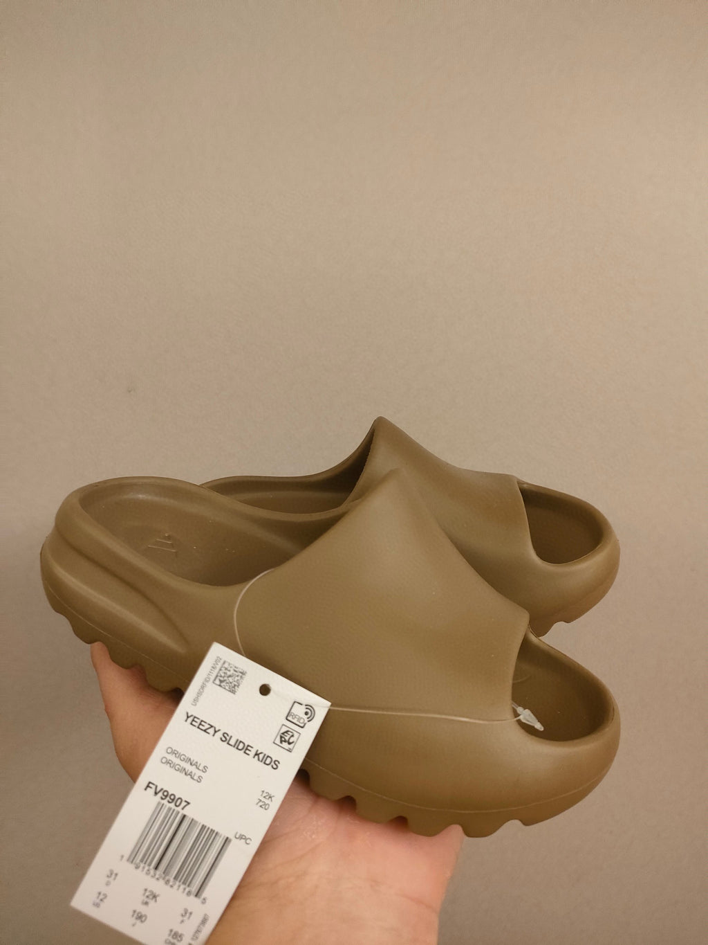 700 Coconut Slippers" clay"
