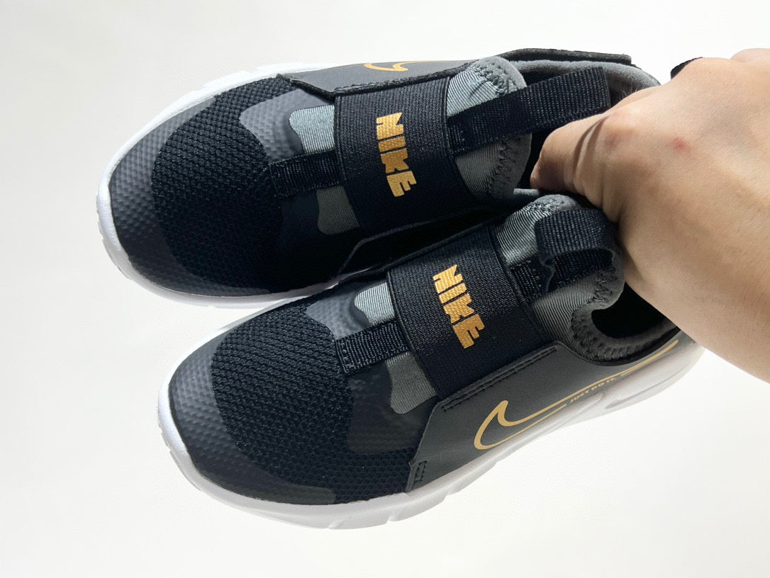 Nike's new barefoot slip" Black"