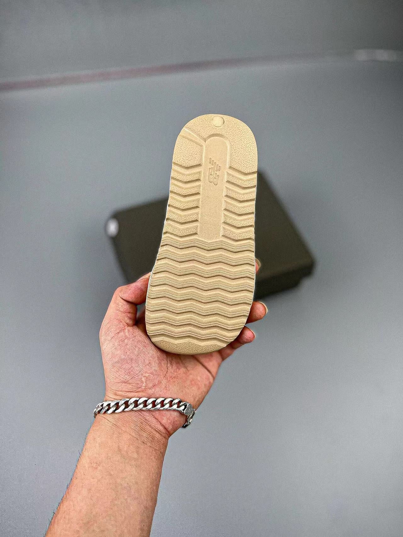 N large breasted sandals" light beige"