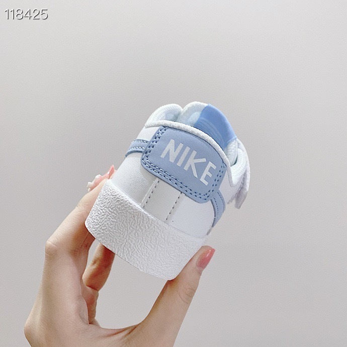 NK Trailblazer Graffiti Low-top" white, blue"
