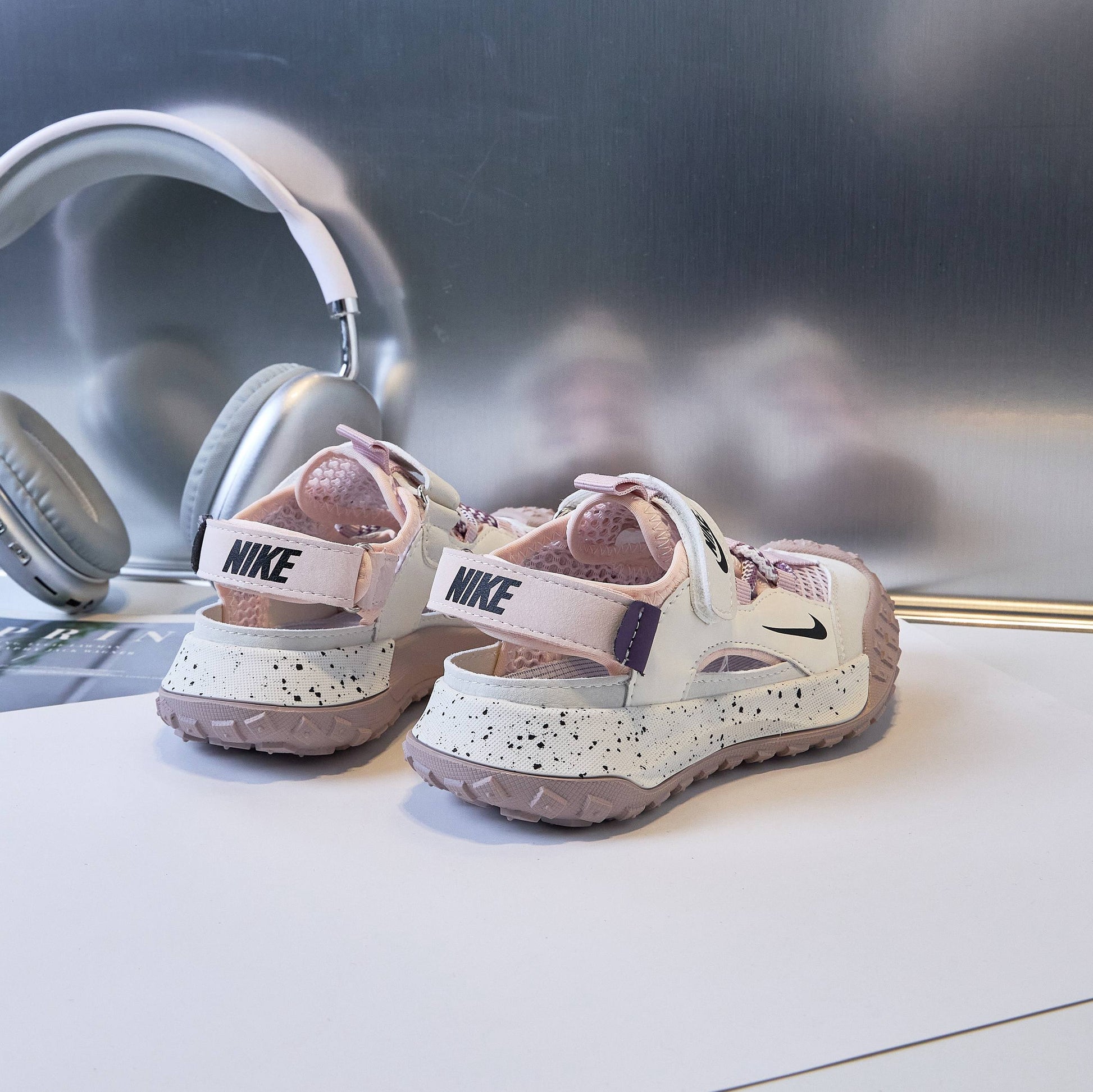 Nike tire bottom Velcro sandals" cream , Muted Mauve"
