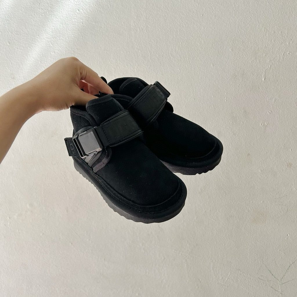 UGG Neum,Snow Boots