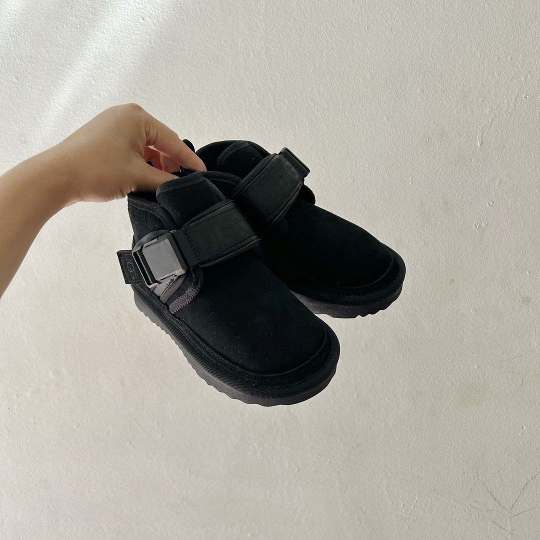 UGG Neum,Snow Boots