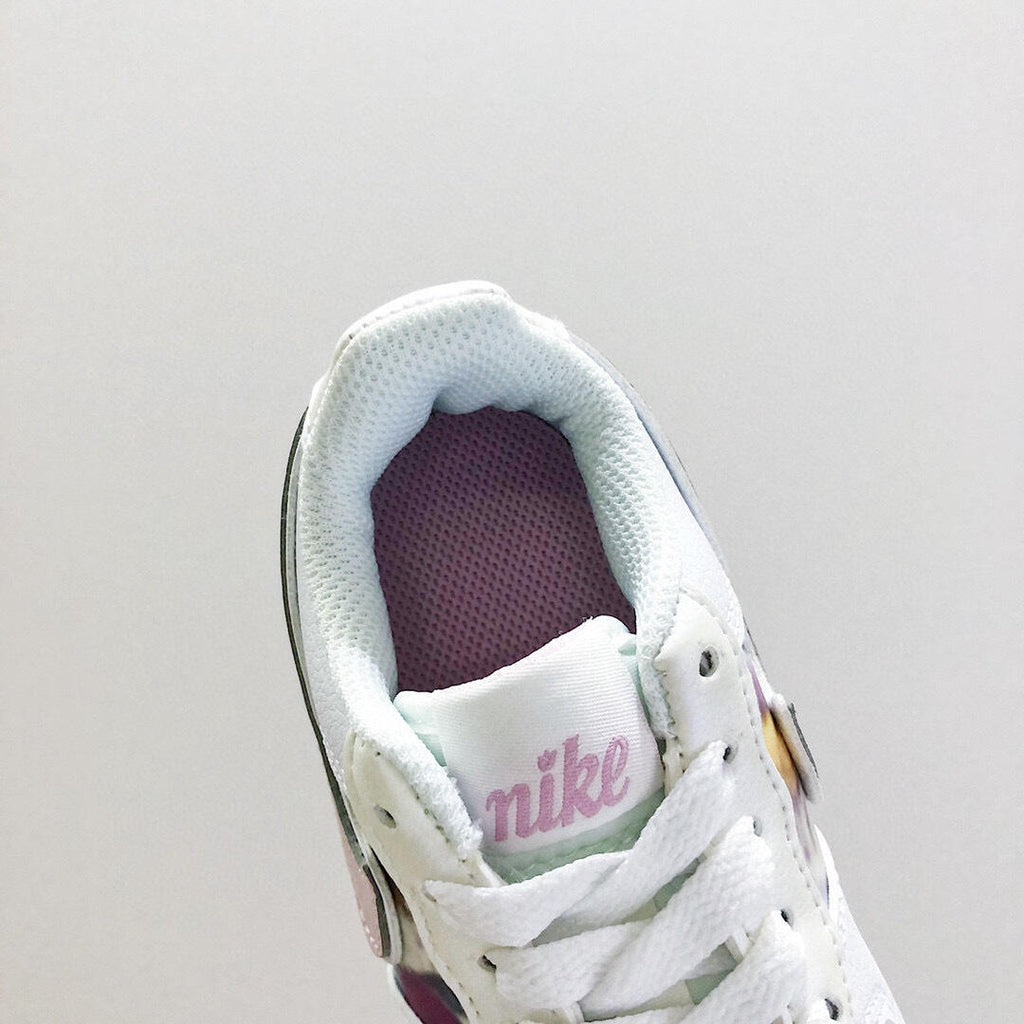 Air Force low-top lace-up sneakers" white, pink"