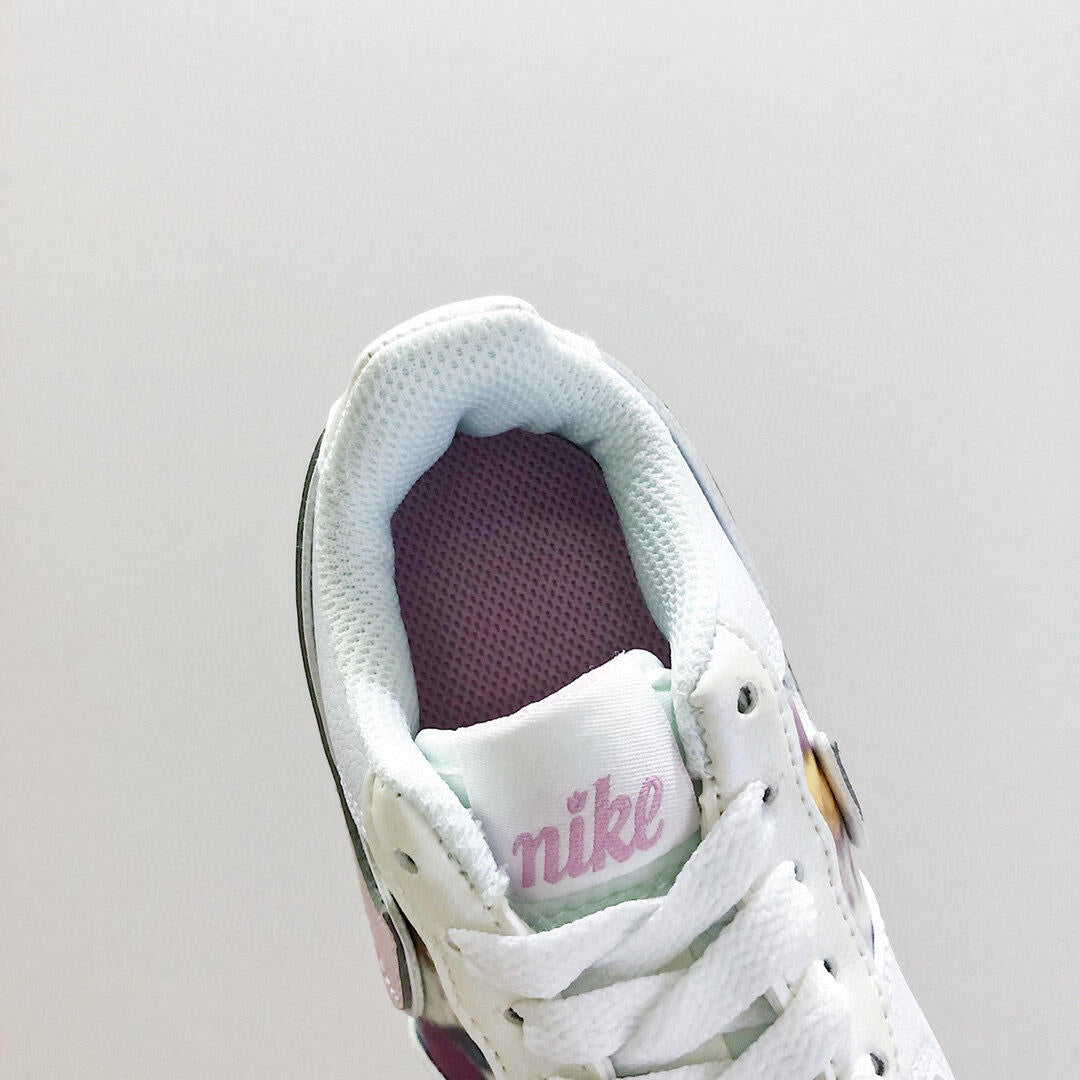 Air Force low-top lace-up sneakers" white, pink"