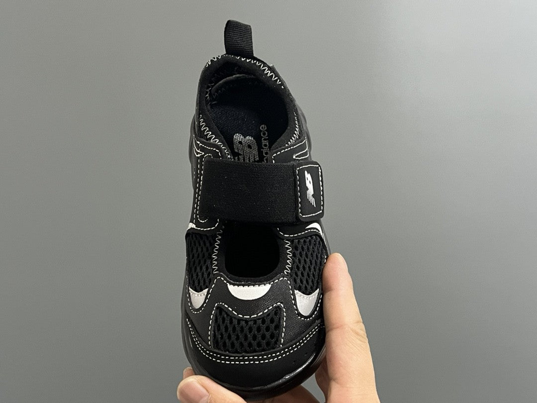 NB new 920 Mary Jane mesh stitching Velcro children's sandals" black"