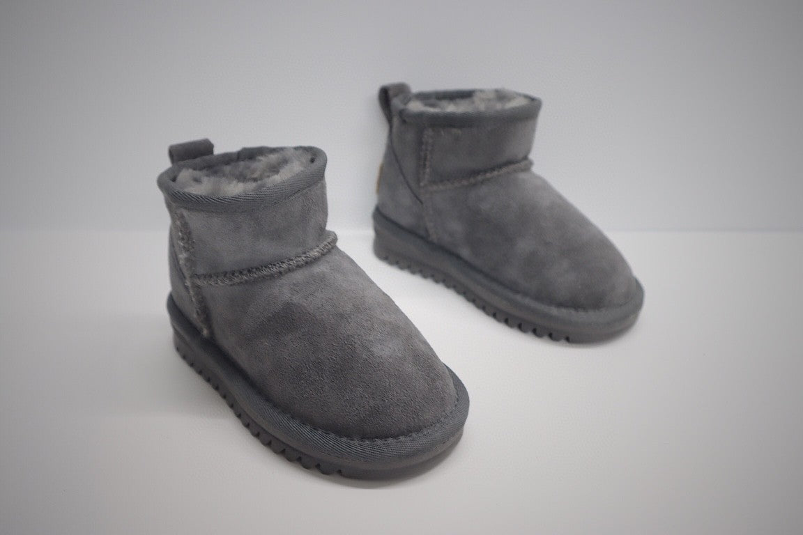 low-top UGG ankle boots" gray"