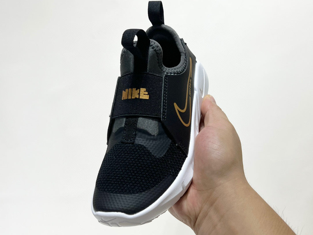 Nike's new barefoot slip" Black"