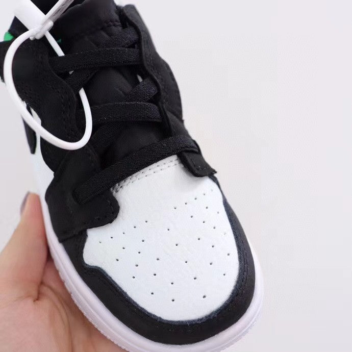 Jordan low top elastic band" white, black, green"