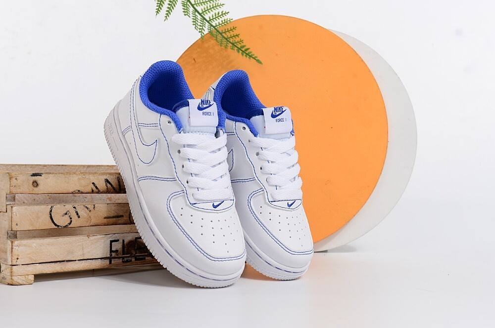Air Force low-top lace-up sneakers" white, blue"