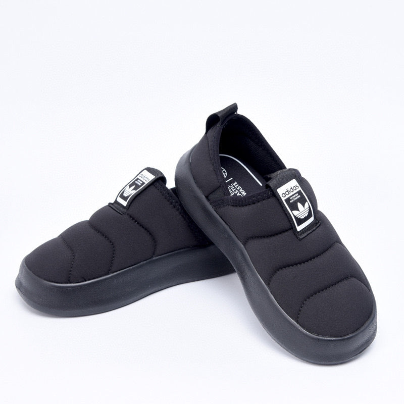 Adidas slip-on shoes" black"