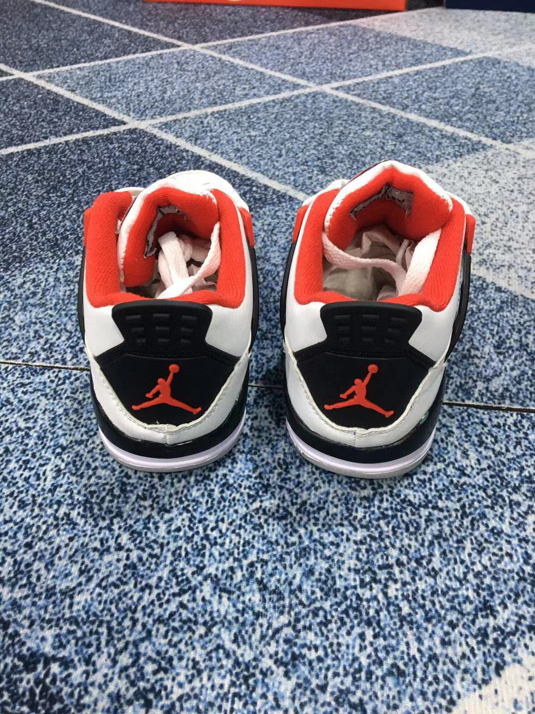 Jordan 4 children's sports shoes" white, orange"