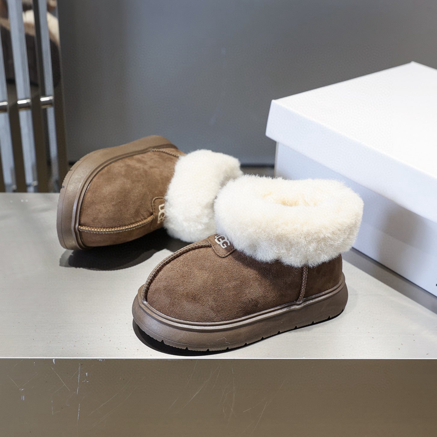 U-GG ugly leather big head snow boots" brown"