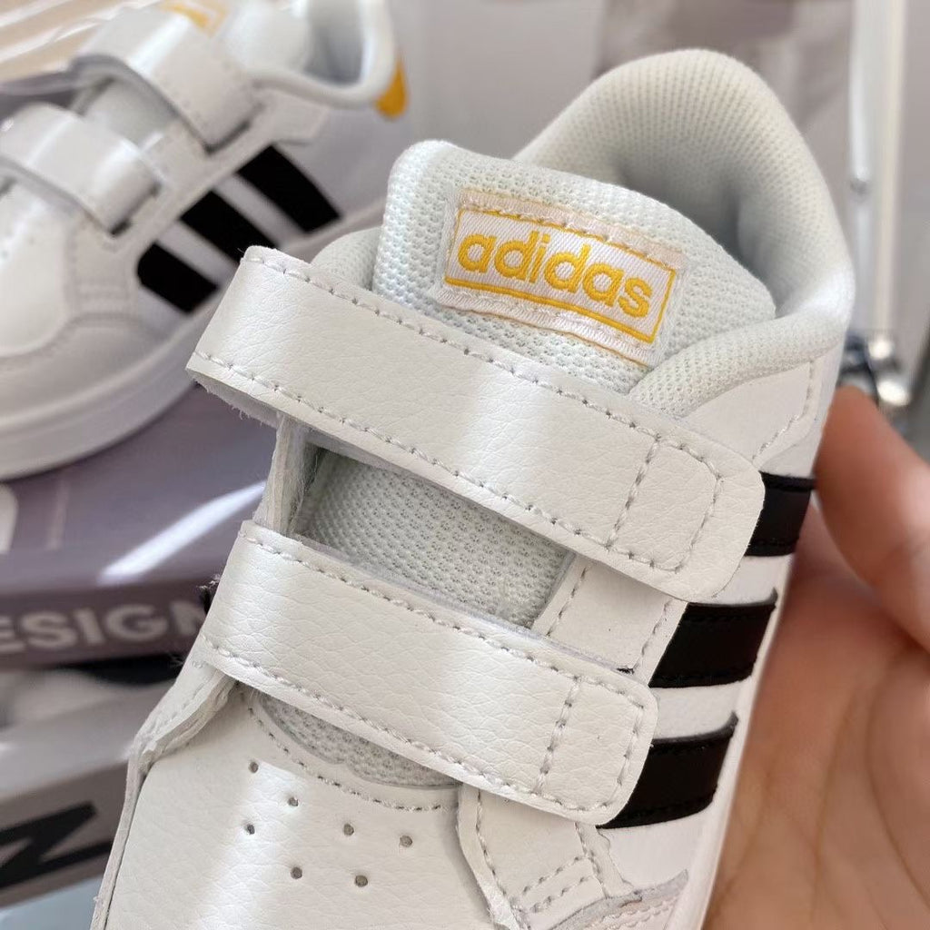 Adidas co-branded Velcro children's shoes" white, black"