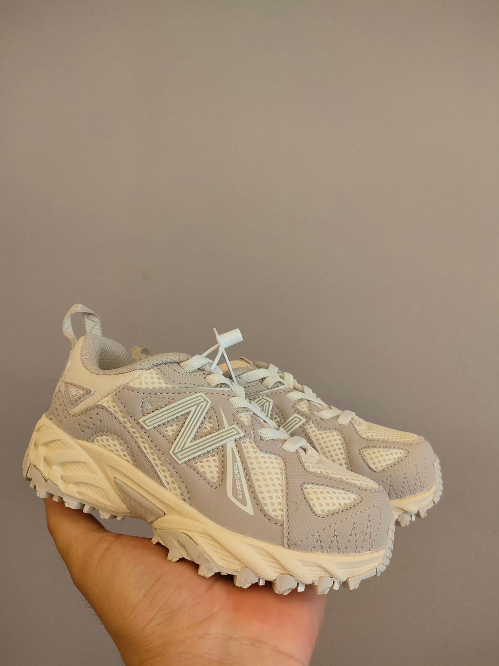 NB610 children's outdoor shoes" cream"