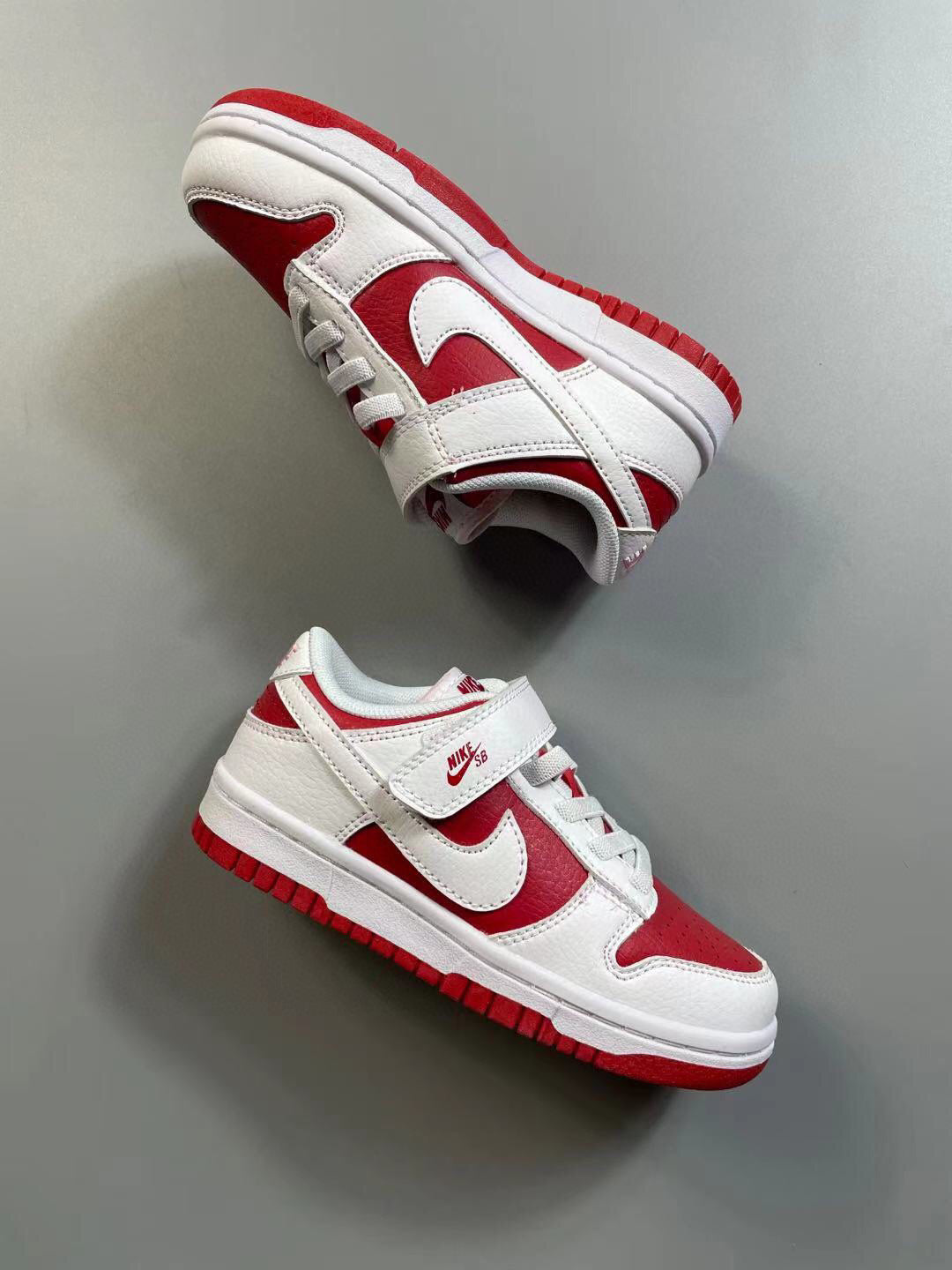 Nike SB single buckle sneakers" white, red"