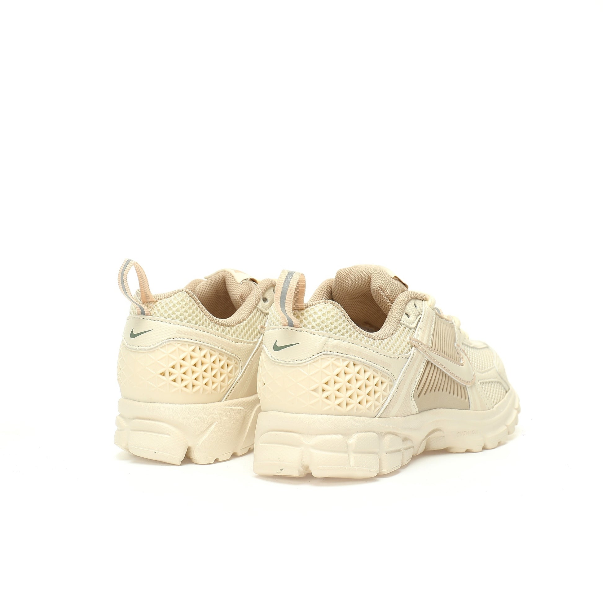 Nike V5" Camel"