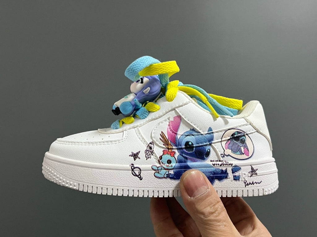 Empty one size pair of shoelaces Velcro cartoon