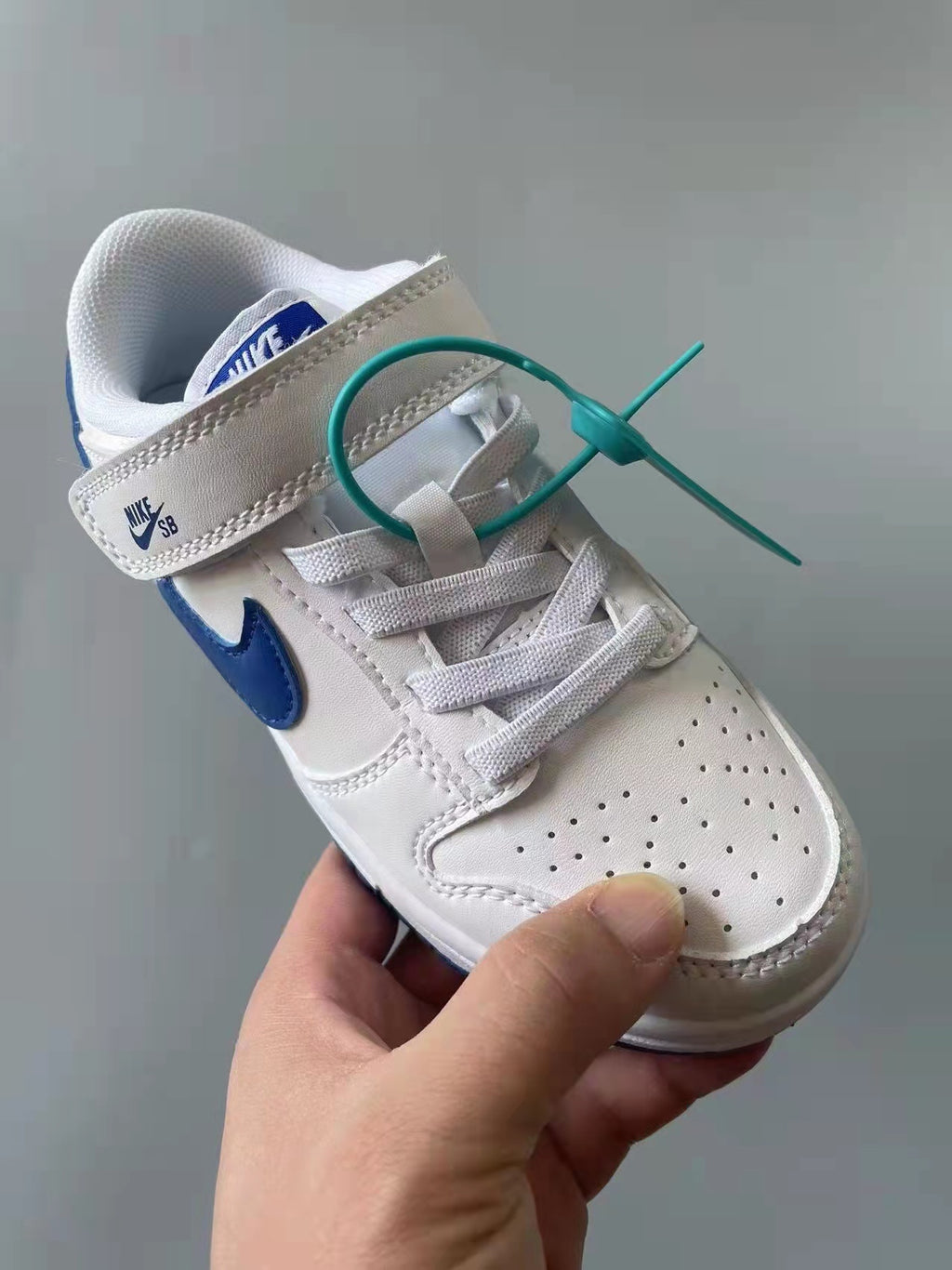 SB Velcro children's shoes" white"
