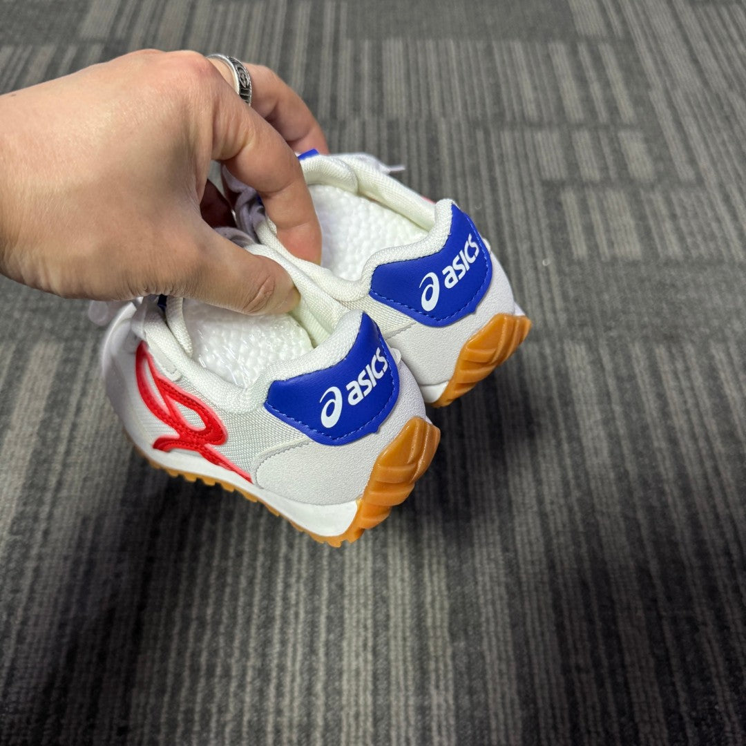 ASICS LOEWE co-branded model" off-white/light gray"
