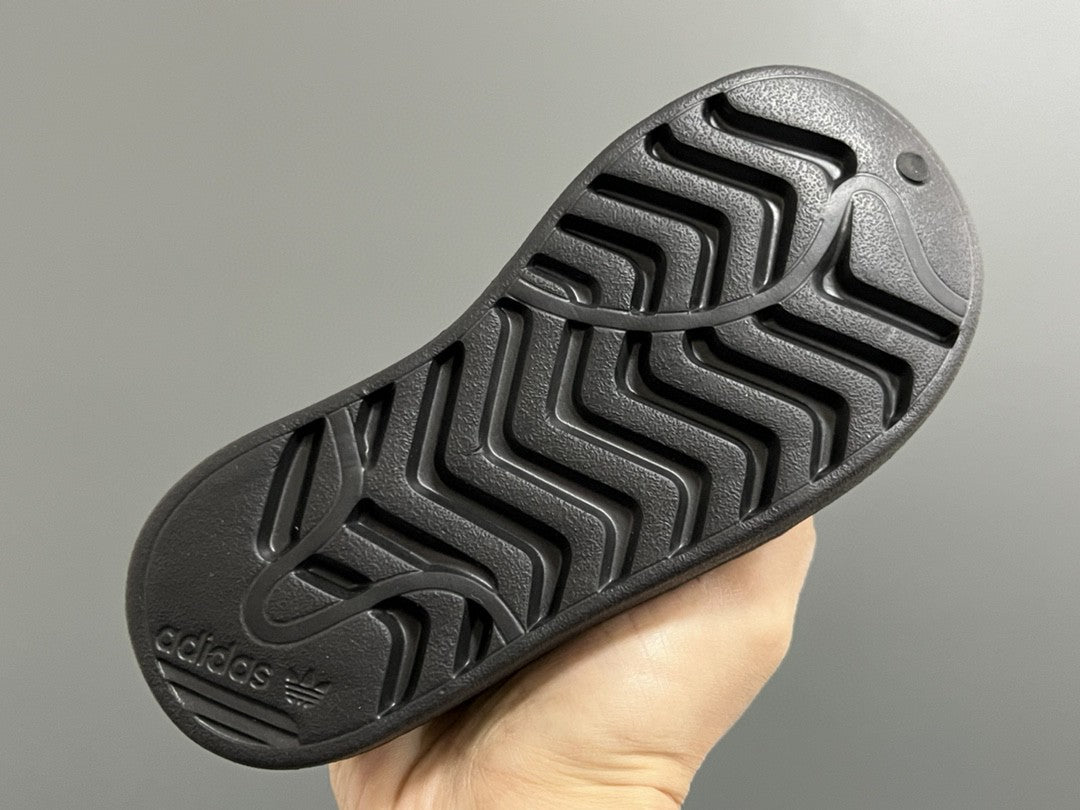 Soft shell hole slip-on sandals for children"  dark grey"