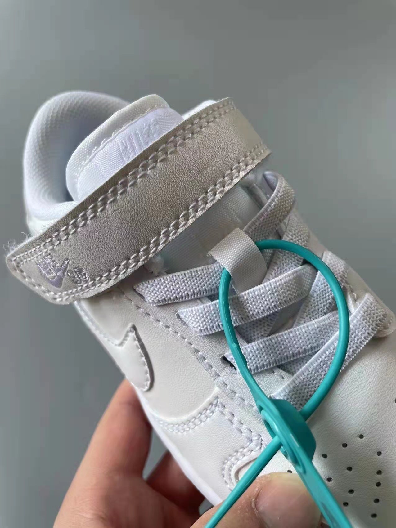 SB Velcro children's shoes" white"
