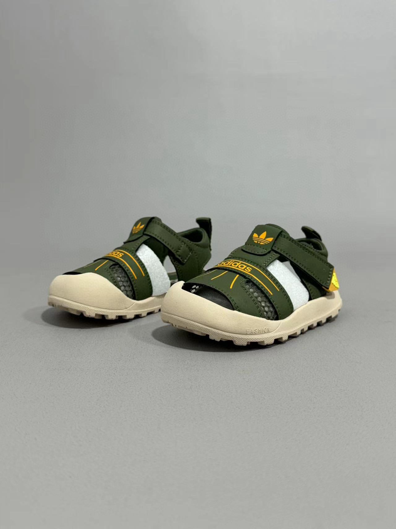 Adidas hollow Velcro sandals" Dark green"
