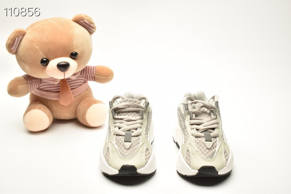 AD Coconut 700 " off white, cream, white"