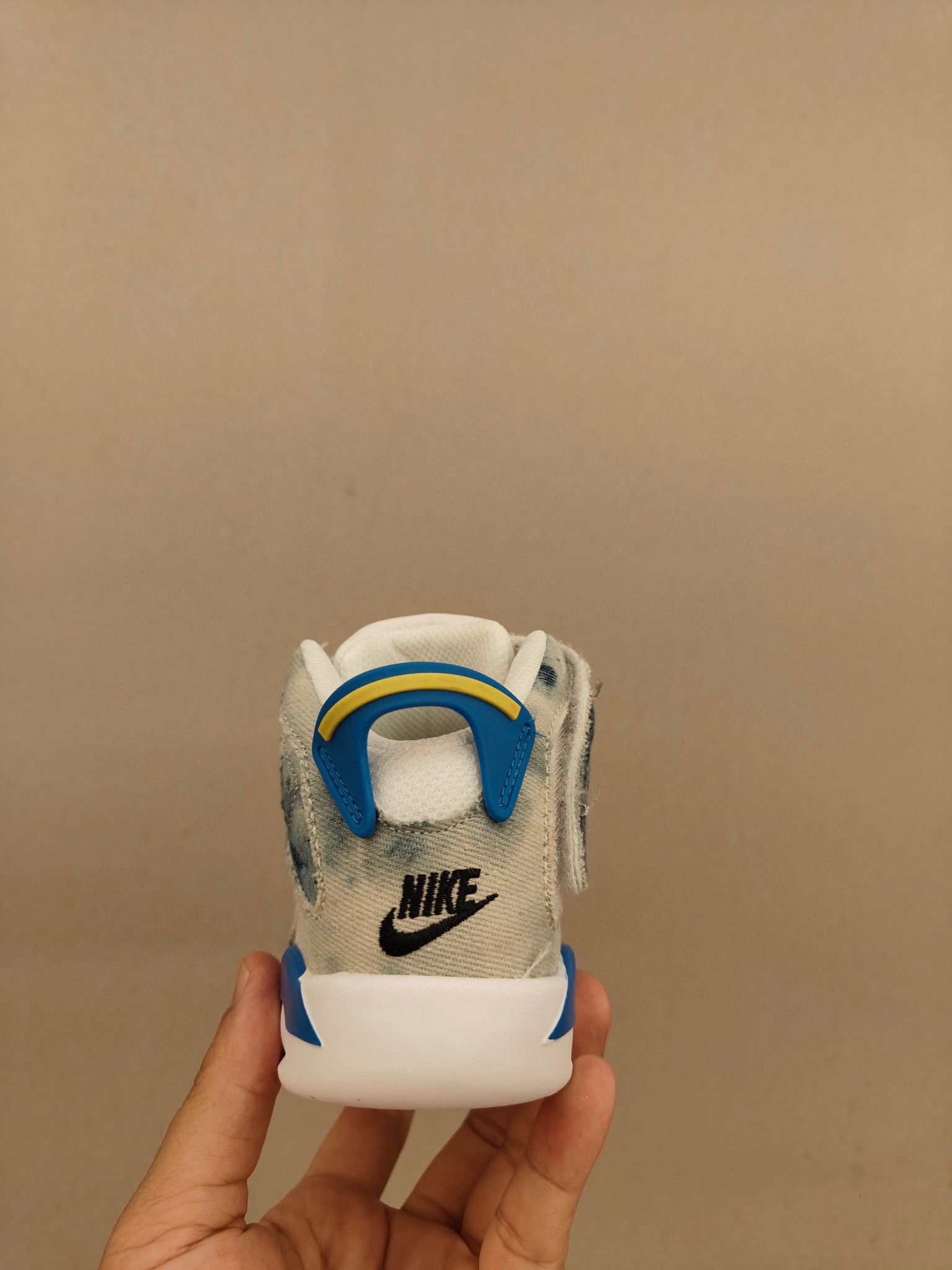 Joe 6 Velcro leather basketball shoes" light blue/denim"