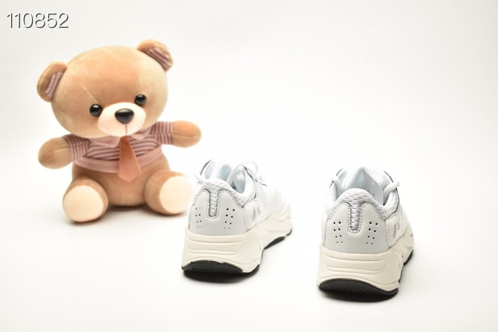 AD Coconut 700 " white"