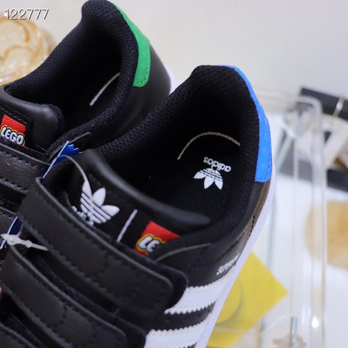 Adidas LEGO joint shell toe children's shoes" black, blue, green"