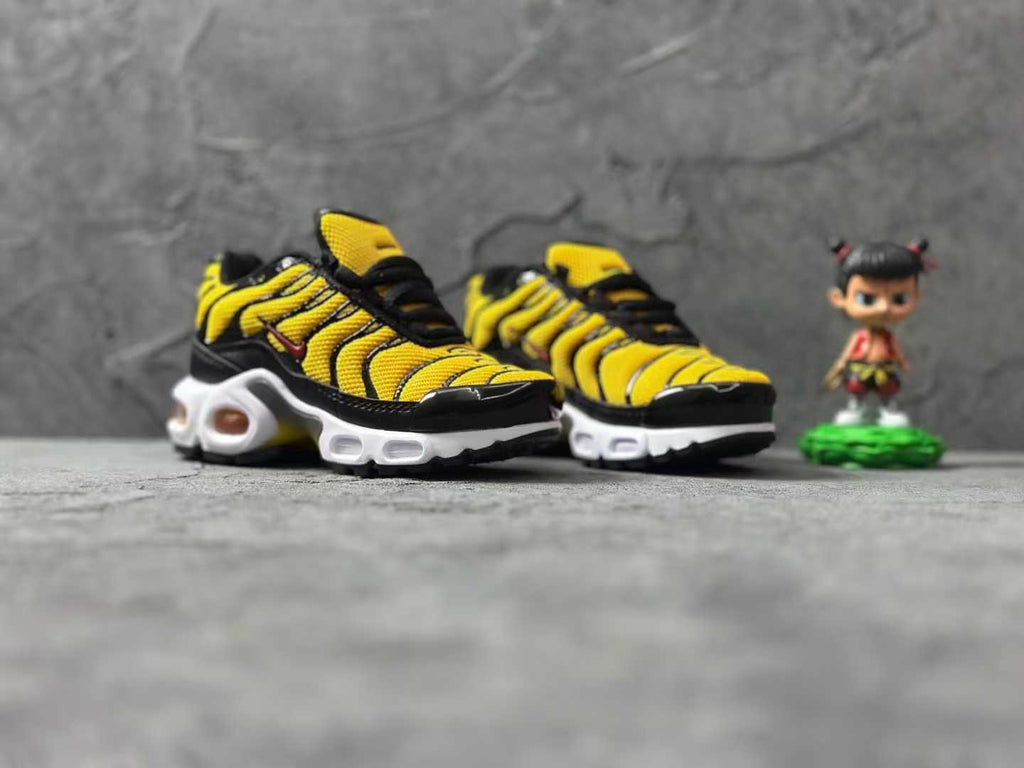 Nike Air Max Plus running shoes " yellow & black"