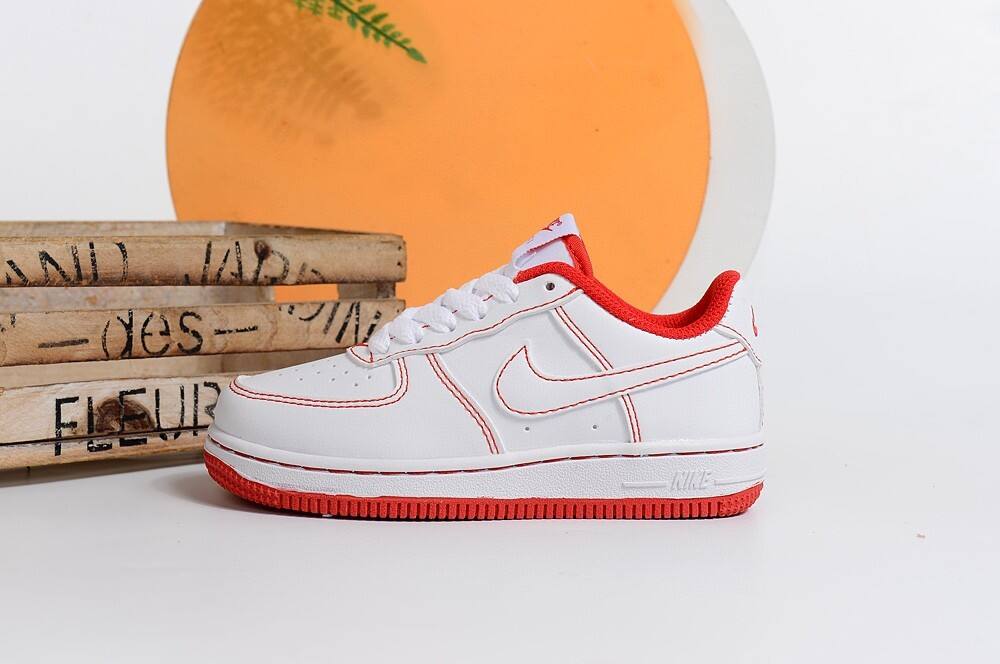 Air Force low-top lace-up sneakers" white, red"
