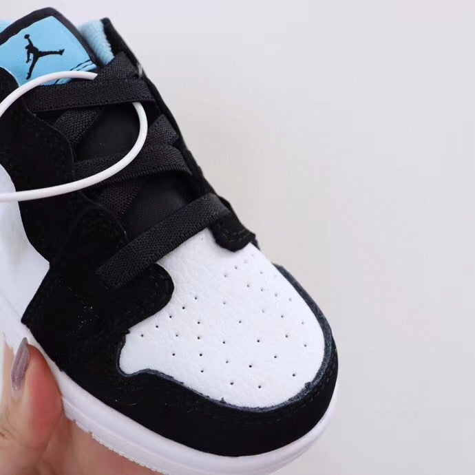 Jordan low top elastic band" white, black, blue"