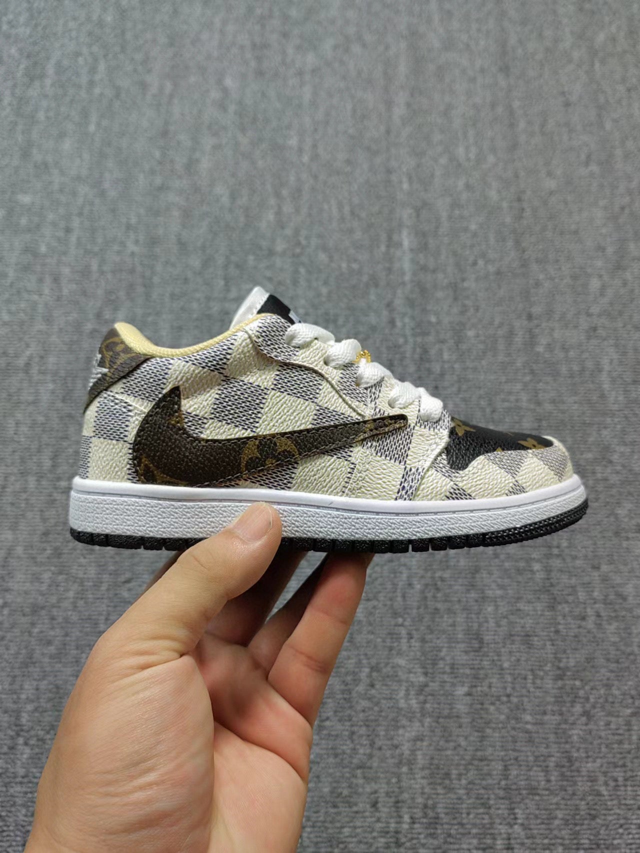 Joe 1 low-top hook LV joint sneakers "White and Black/Dark Grey, Brown"
